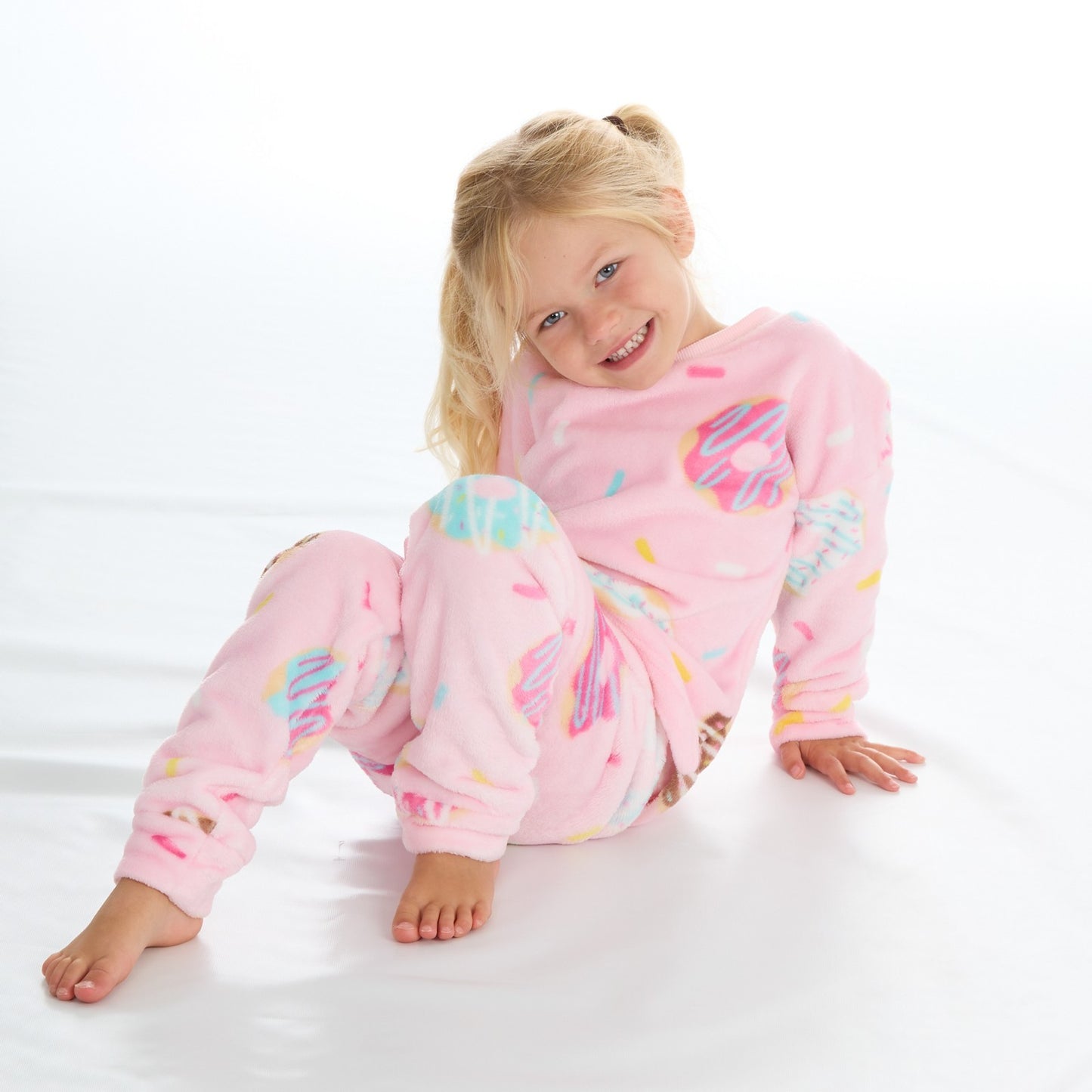 Sweet Donut Pyjamas for Girls – Grab Yours Now Before They’re Gone! 🍩💖