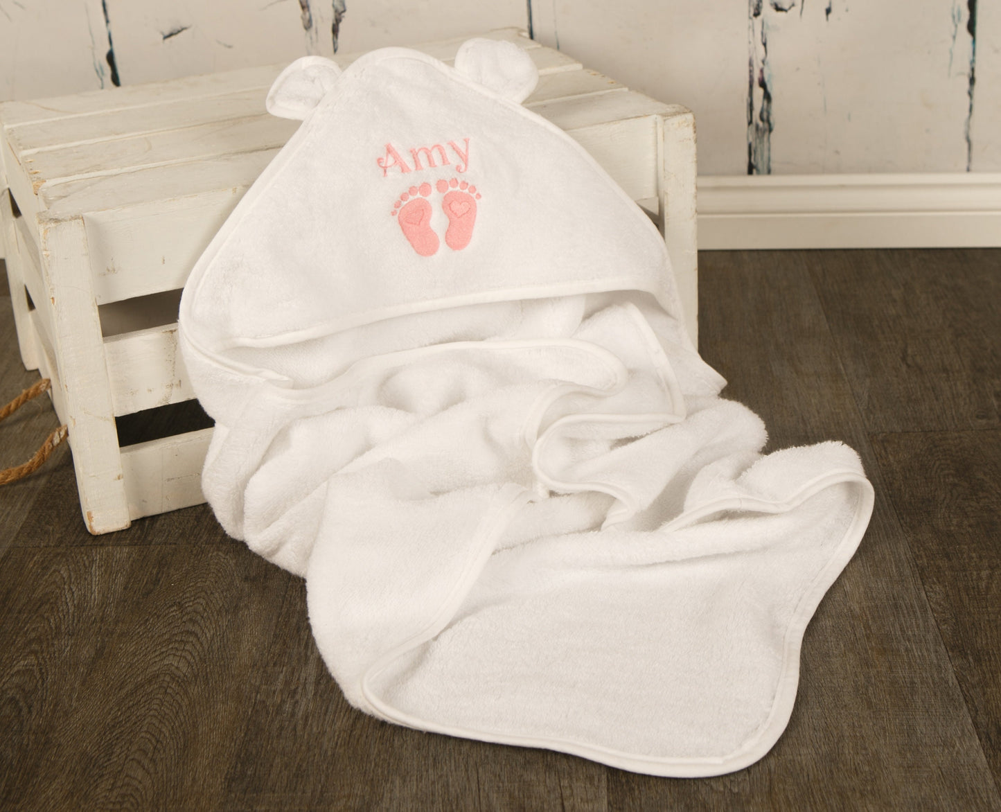 Luxury Hooded Baby Towel with Cute Ears  Personalized Embroidered Baby Shower Gift  Super Soft & Cozy