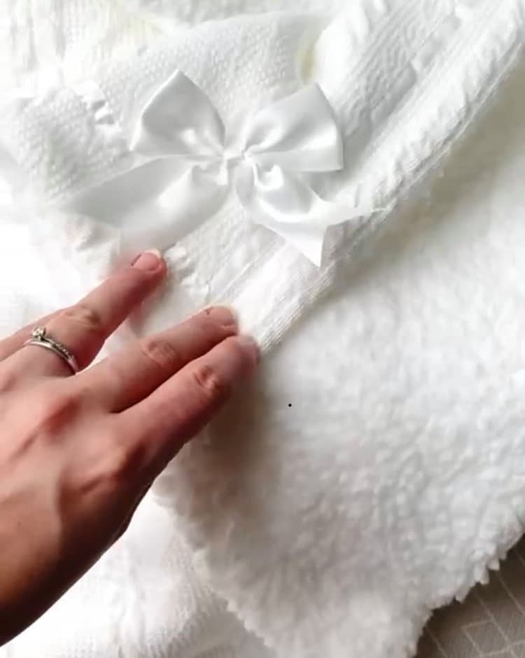 PERSONALISED with EMBROIDERY Baby Wrap Sherpa Fleece Backed Blanket Nursery Bedding Keepsake Gift Idea